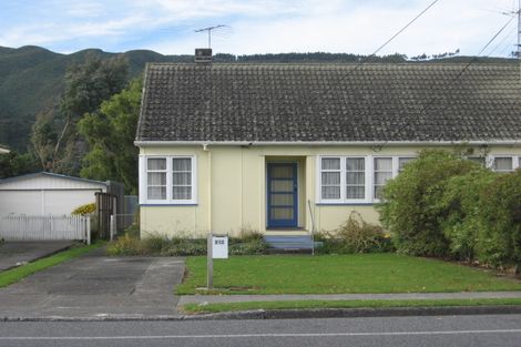 Photo of property in 212 Naenae Road, Naenae, Lower Hutt, 5011