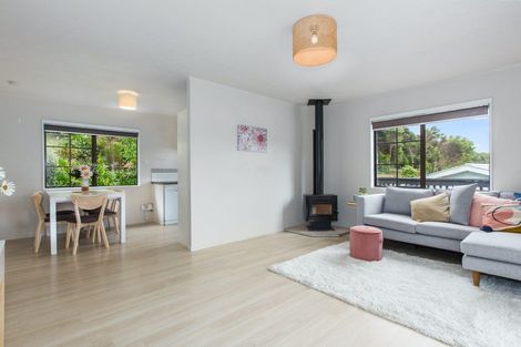 Photo of property in 64 Albatross Close, Whitby, Porirua, 5024