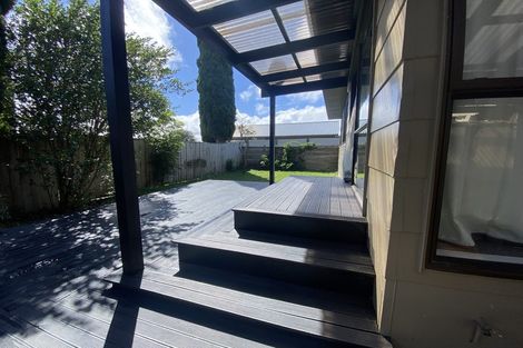 Photo of property in 1/129 Bruce Mclaren Road, Henderson, Auckland, 0612