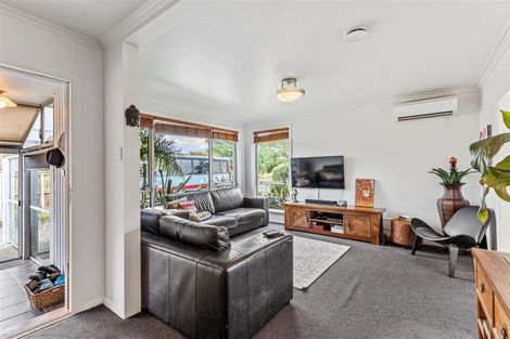 Photo of property in 10 West-watson Avenue, Hillmorton, Christchurch, 8025