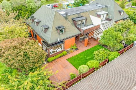 Photo of property in 31 Dovedale Avenue, Ilam, Christchurch, 8041