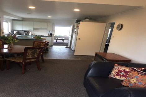 Photo of property in 2 Meadowcroft Grove, Johnsonville, Wellington, 6037