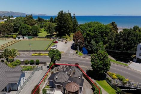 Photo of property in 12 Matatua Road, Raumati Beach, Paraparaumu, 5032
