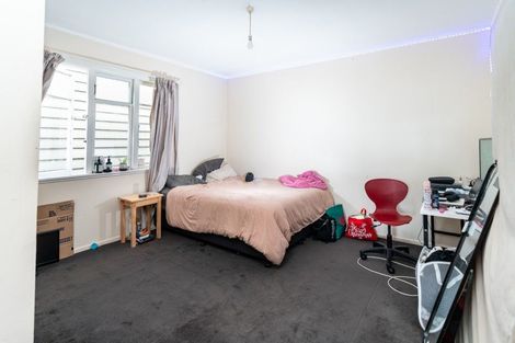 Photo of property in 16 Austin Street, Mount Victoria, Wellington, 6011