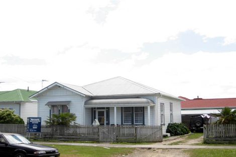 Photo of property in 54 Niblett Street, Whanganui, 4500