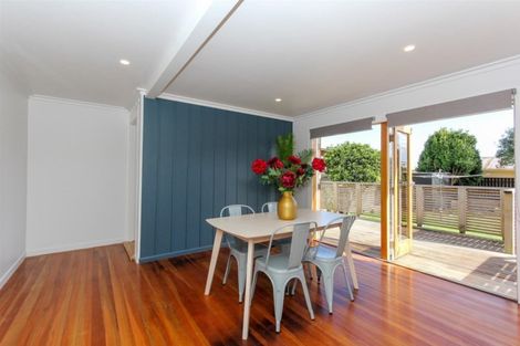 Photo of property in 22 Bulteel Street, New Plymouth, 4310