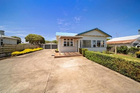 Photo of property in 20 Caledonia Street, Hawera, 4610