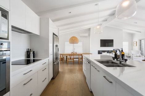 Photo of property in 212 Tangaroa Road, Whangamata, 3620