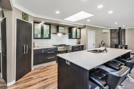 Photo of property in 4 Perrin Place, Darfield, 7510