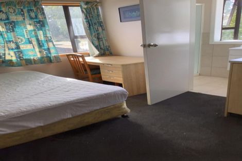 Photo of property in 50 Hooker Avenue, Bryndwr, Christchurch, 8053