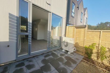 Photo of property in 88 Ara Paiwhenua, Tawa, Wellington, 5028