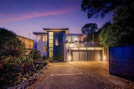 Photo of property in 160 Wellington Road, Paekakariki, 5034