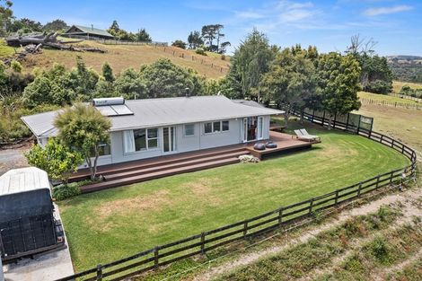 Photo of property in 126 Gatfield Road, Kaukapakapa, 0873