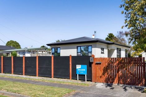 Photo of property in 11 Galt Street, Hawera, 4610