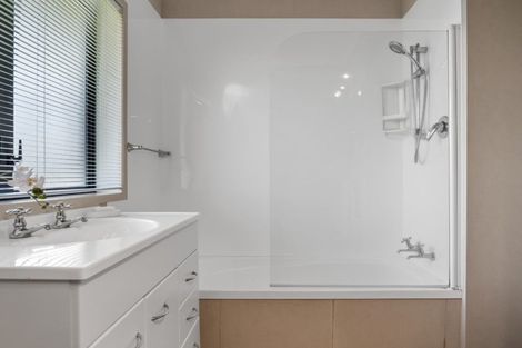 Photo of property in 2 Pemberton Crescent, Greerton, Tauranga, 3112