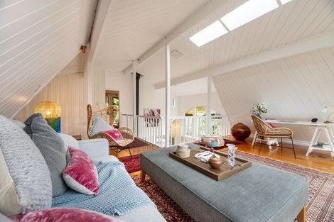 Photo of property in 16 Major Bridge Drive, Russell, 0272