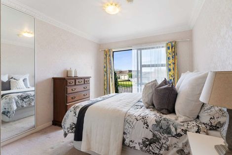 Photo of property in 25 Olena Avenue, Sunnyhills, Auckland, 2010