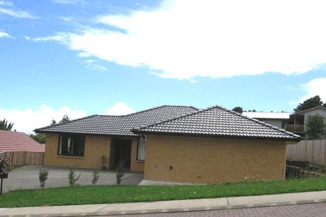 Photo of property in 17 Oratia Drive, Glen Eden, Auckland, 0602