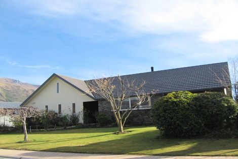 Photo of property in 6 Meadowstone Drive, Wanaka, 9305
