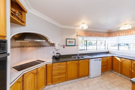 Photo of property in 14 Willowbank Crescent, Feilding, 4702