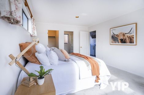 Photo of property in 10 Ellwood Place, Churton Park, Wellington, 6037