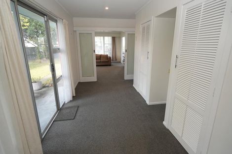 Photo of property in 19 Rhodes Drive, Kelvin Grove, Palmerston North, 4414
