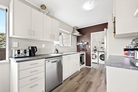 Photo of property in 47 Crawshaw Drive, Nawton, Hamilton, 3200