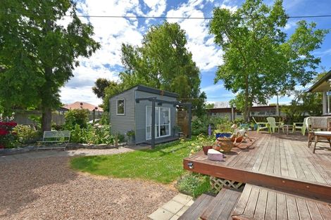 Photo of property in 52 Olliviers Road, Phillipstown, Christchurch, 8011