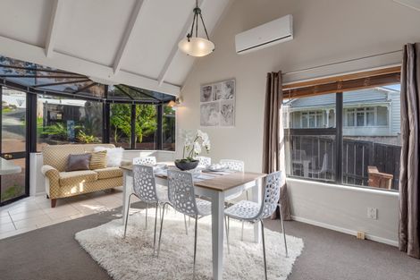 Photo of property in 29 Glencoe Road, Browns Bay, Auckland, 0630