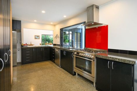 Photo of property in 151 Summerhill Drive, Fitzherbert, Palmerston North, 4410