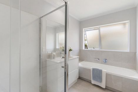 Photo of property in 41a Aberfeldy Avenue, Highland Park, Auckland, 2010