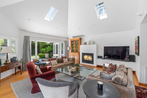 Photo of property in 11 King Edward Parade, Devonport, Auckland, 0624