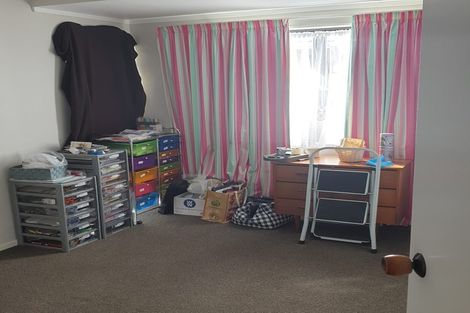 Photo of property in 40 Edgewater Parade, Waiuku, 2123