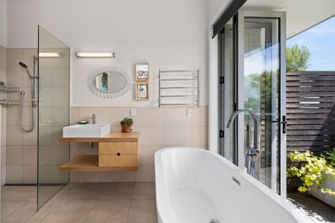 Photo of property in 11 Tirohanga Road, Haumoana, Hastings, 4180