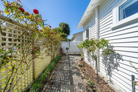 Photo of property in 17 Beaumont Avenue, Alicetown, Lower Hutt, 5010