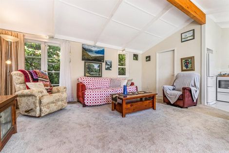 Photo of property in 11 Orere Point Road, Orere Point, Papakura, 2585