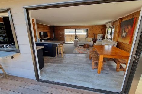 Photo of property in 11 Somerville Lane, Brightwater, 7022