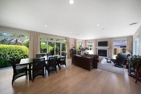 Photo of property in 14 Pescara Point, Karaka, Papakura, 2113