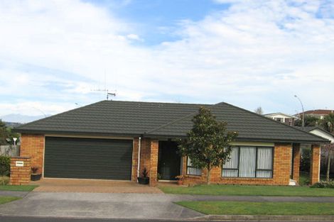 Photo of property in 1 Hollinger Place, Nawton, Hamilton, 3200