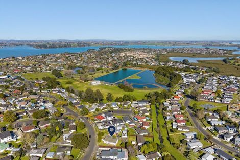 Photo of property in 21 Hobart Crescent, Wattle Downs, Auckland, 2103