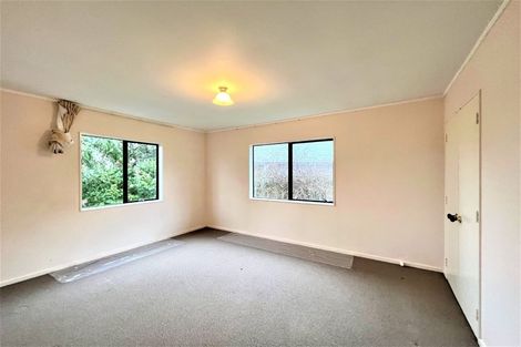Photo of property in 2/18 Mirovale Place, Totara Vale, Auckland, 0629