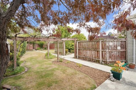 Photo of property in 10 Cheam Street, Dallington, Christchurch, 8061