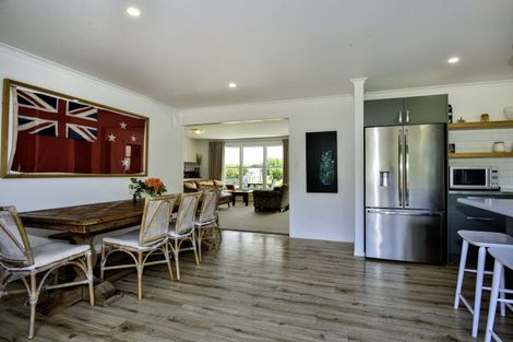 Photo of property in 69 Fortescue Street, Mahia, Nuhaka, 4198