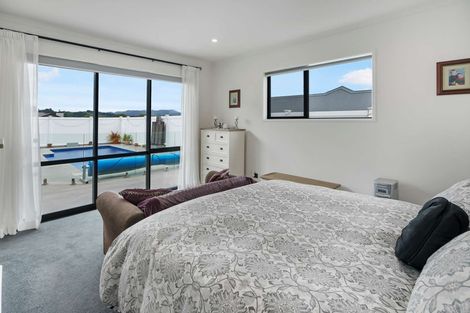 Photo of property in 3 Topping Place, Whitianga, 3510