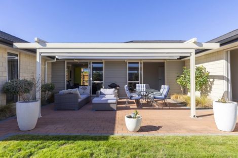 Photo of property in 4 Tuhua Close, Wharewaka, Taupo, 3330