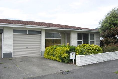 Photo of property in 2/6 Valerie Place, Redwood, Christchurch, 8051