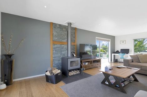 Photo of property in 70 Darnley Road, Glasnevin, Amberley, 7483