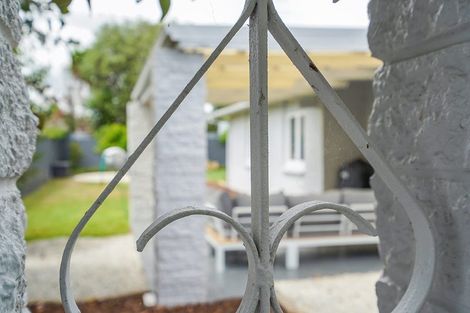 Photo of property in 13 Knightsbridge Place, Dinsdale, Hamilton, 3204