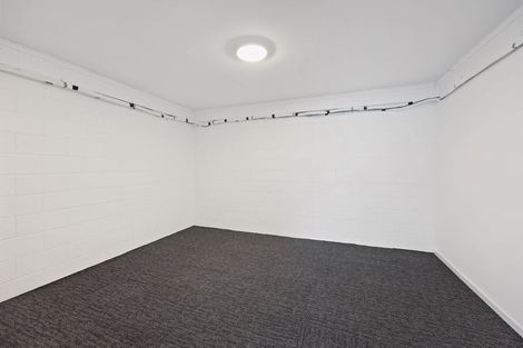 Photo of property in 5 Vintage Drive, Henderson, Auckland, 0612