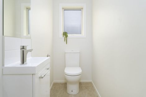 Photo of property in 1 Pine Hill Rise, Glenside, Wellington, 6037